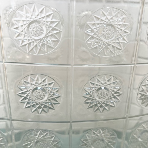 Mid Century Lucite Trash can and Tissue Box - Picture 7 of 8